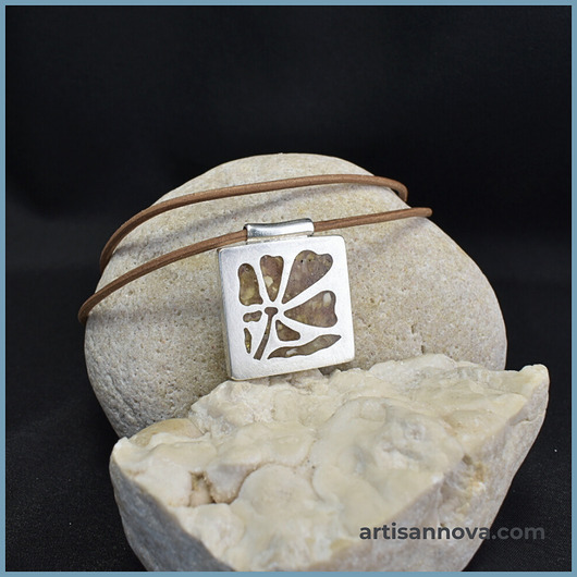 wisiory Naszyjnik srebrny z bursztynem bałtyckim