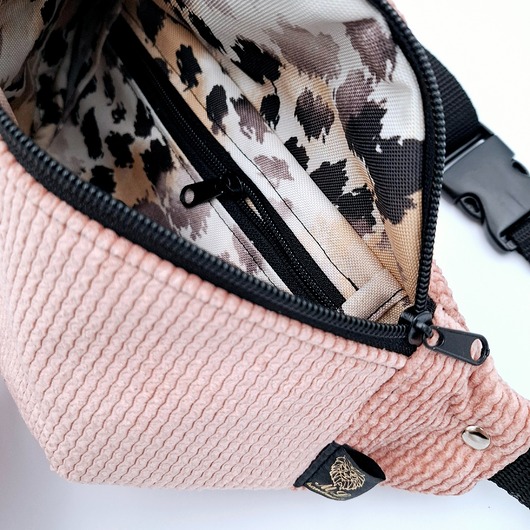 saszetka nerka Nerka różowopudrowa