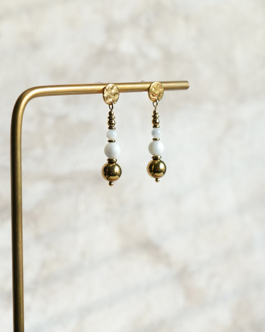 kolczyki z kamieniami Kolczyki z masy perłowej i hematytu