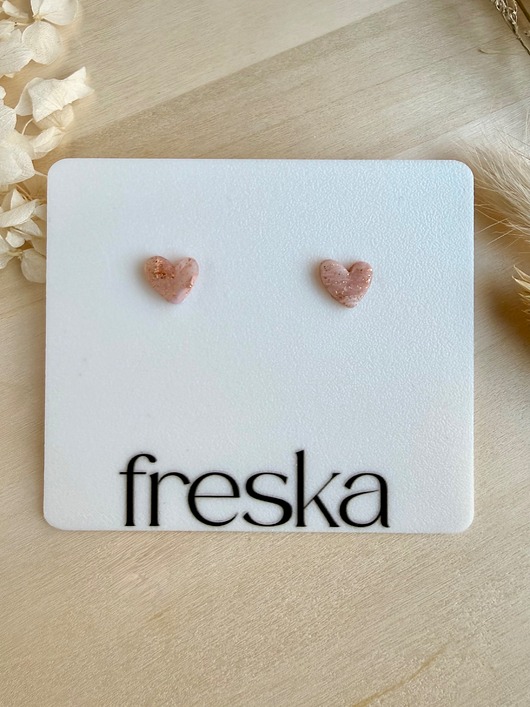 kolczyki z masy plastycznej Kolczyki Serduszka marmurki ze złotem LIMITOWANE