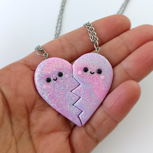 naszyjniki - inne Naszyjniki Przyjaźni Brokatowe Serduszko