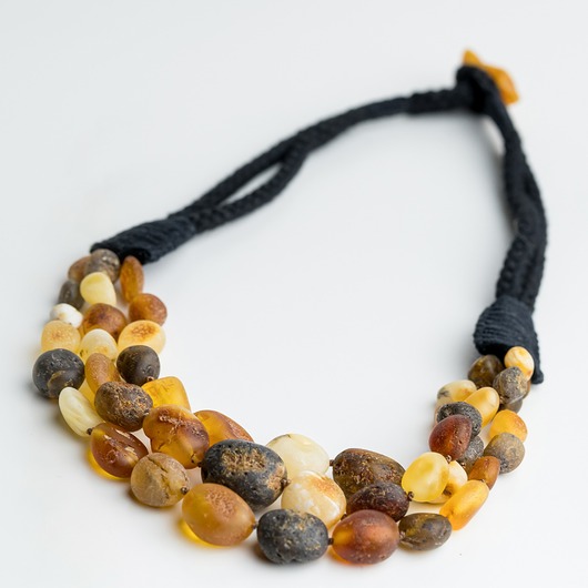 korale Naszyjnik bursztynowy OLIWKA MATOWA nieregularna