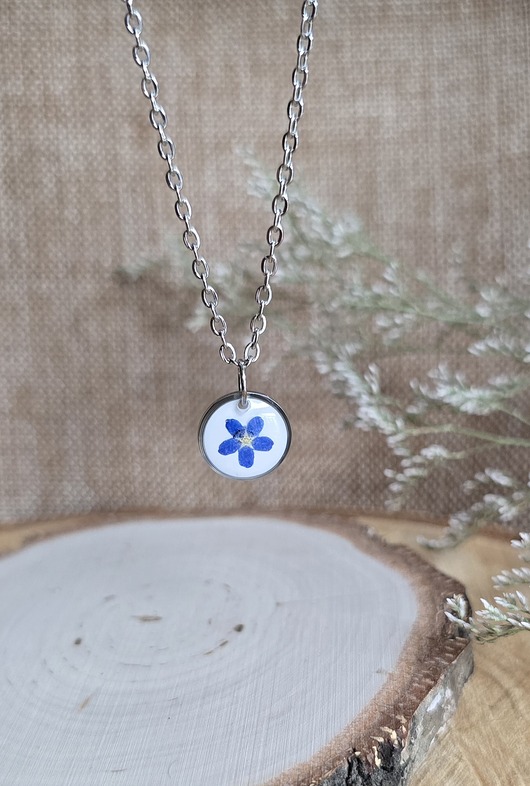 wisiory Wisiorek z niezapominajką niezapominajka