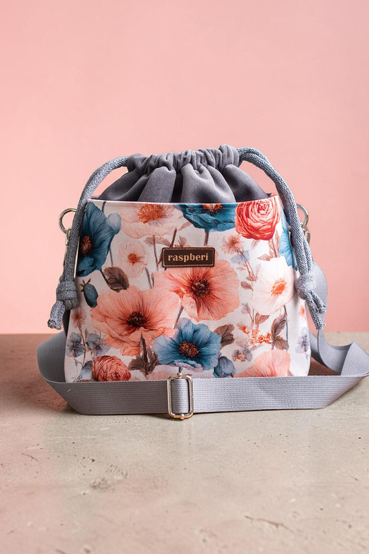 torebki mini Szara listonoszka z kominem z weluru w kwiaty handmade, unikat