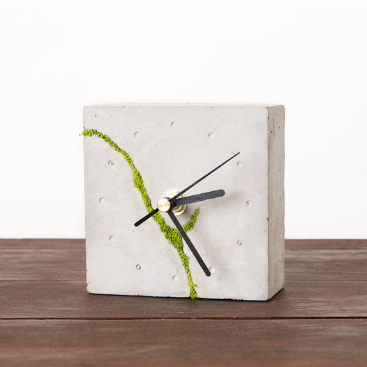 zegary Kwadratowy betonowy zegar stołowy z chrobotkiem reniferowym - jasny