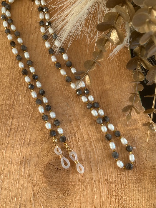 Akcesoria pozostałe Łańcuszek do okularów z kamieniami i perłami hodowlanymi