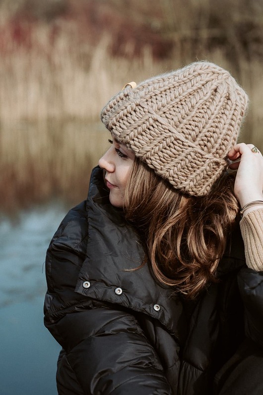 czapki damskie Czapka z wełny peruwiańskiej PERUVIAN WOOLY toffi