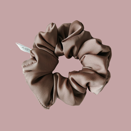 gumki do włosów Satynowa gumka satynowa scrunchie owijka frotka mokka MIDI