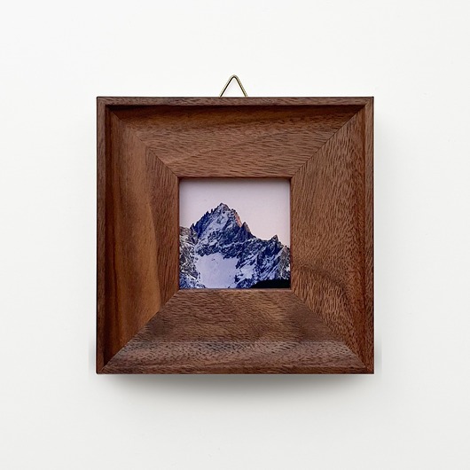 ramki na zdjęcia Ramka z drewna orzechowego - ręcznie robiona ramka na zdjęcia