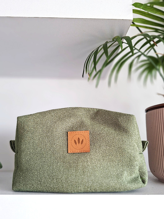 kosmetyczki Kosmetyczka z zielonej 'lnianej' plecionki