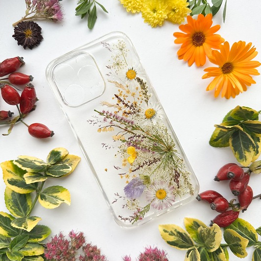 etui na telefon Etui na telefon- ażurowe kwiaty