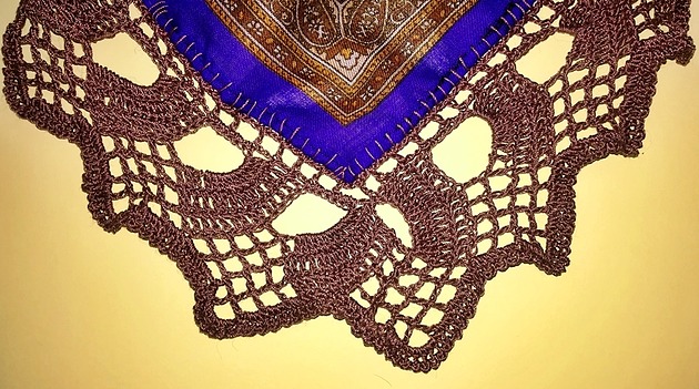Chusta Listopadowy Począt(rząd)ek ZeStrychu Handmade