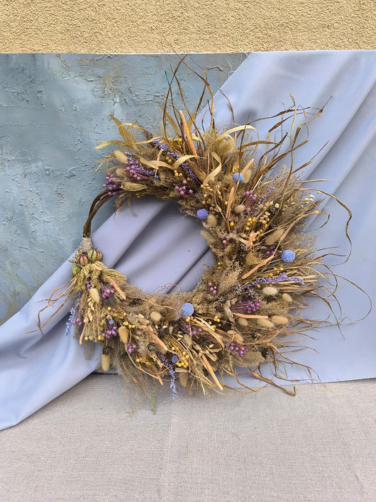 wianki Asymetryczny wianek naturalny z miskanta i suszonych kwiatów