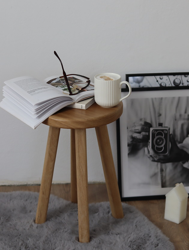 kwietniki Kwietnik, okrągły , okrąglaczek, Stołek okrągły .