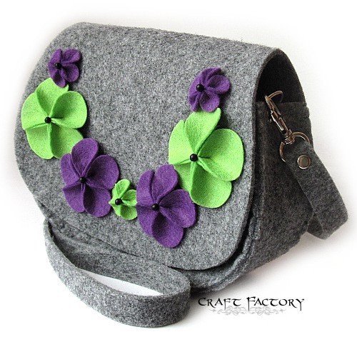 Popping Violet Meadow - torebka mała Craft Factory