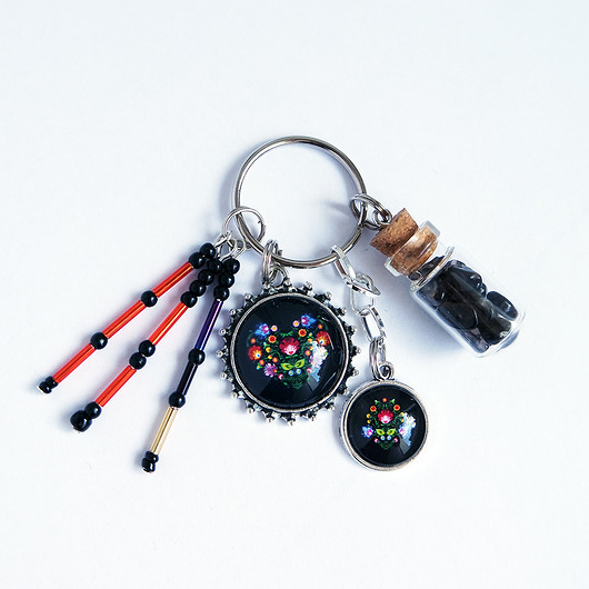 breloki Breloczek - Serce folkowe czarne