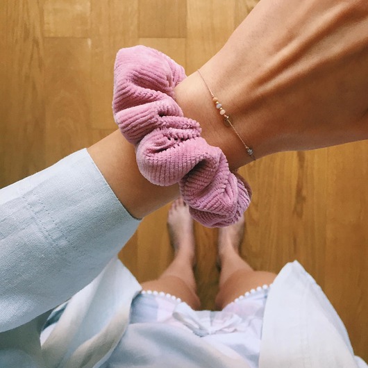 Blush Velvet Scrunchie - gumka do włosów Girlsband