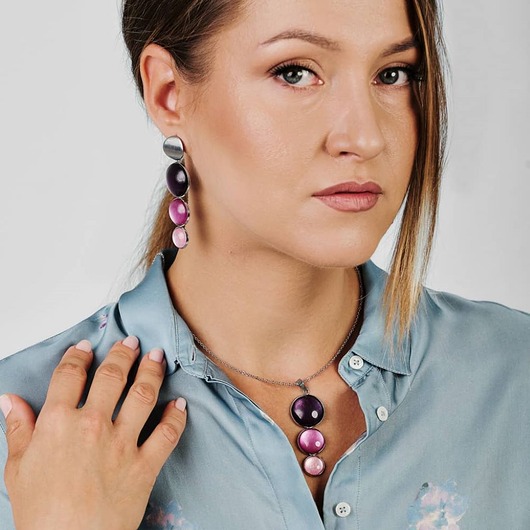 wisiory Potrójny wisiorek o perłowym blasku