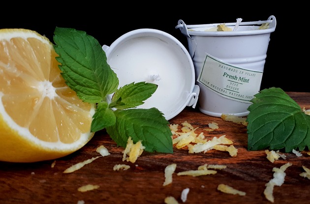 Świeca zapachowa "Fresh Mint" QUKI
