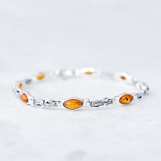 bransoletki srebrne Elegancka Bransoletka z Bursztynu Bałtyckiego i Srebra Próby 925