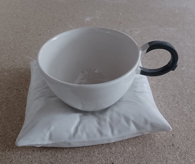 kubki i filiżanki Filiżanka na poduszce z dodatkową poduszką