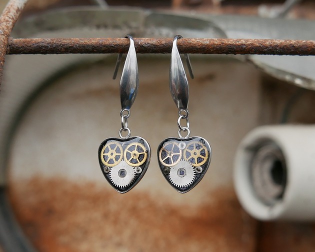 kolczyki z żywicy Mechaniczne kolczyki 90