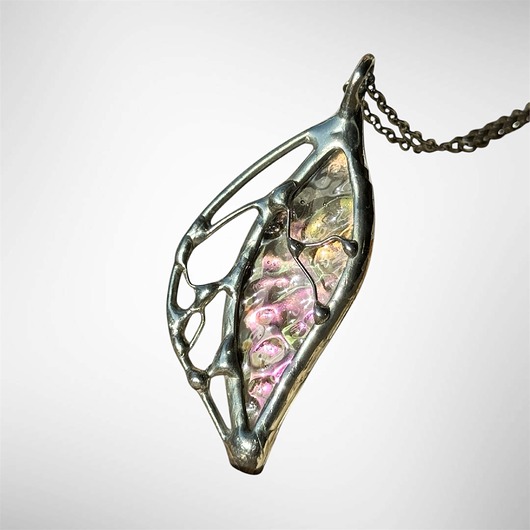 wisiory Szklany wisiorek na łańcuszku Naszyjnik Witraż  Listek Żółty