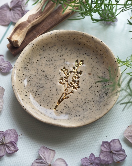 pojemniki na biżuterię Spodek na biżuterię lub palo santo