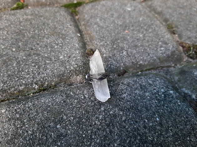 Winter is coming - pierścionek po drugiej stronie lustra