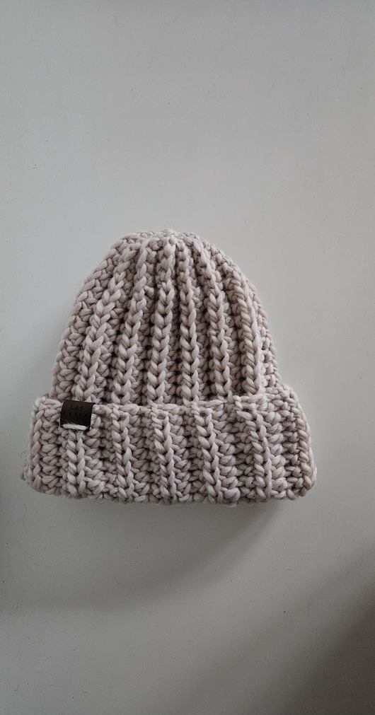 czapki damskie Czapka wełniana w kolorze Kredy