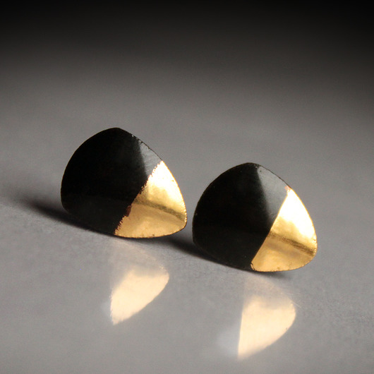 kolczyki ceramiczne PEBBLE/stal chirurgiczna/