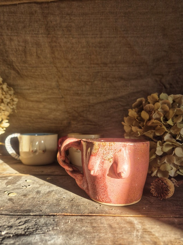 kubki Kubek cycuszki na kawę, kubek Rzeźba kobieta, cappuccinka cycuszek