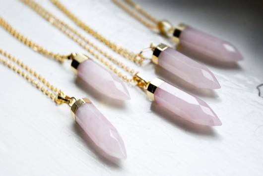 wisiory Różowy Kwarc – naszyjnik Bulletproof 