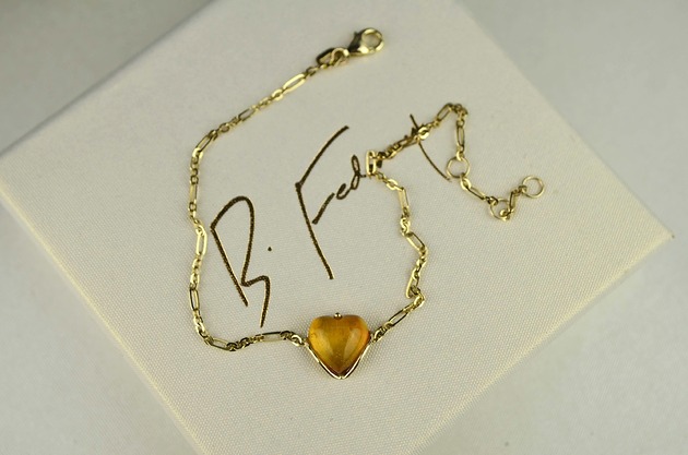 bransoletki złote Złota bransoletka z bursztynowym sercem pr. 585