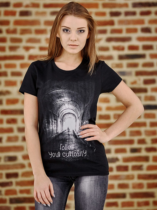 T-shirt damski UNDERWORLD Follow your curiosity UNDERWORLD