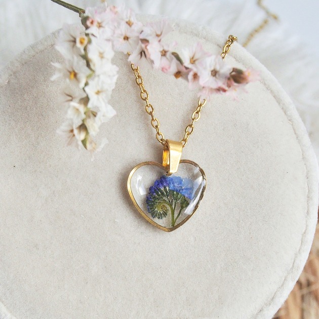 naszyjniki - inne Naszyjnik z niezapominajką