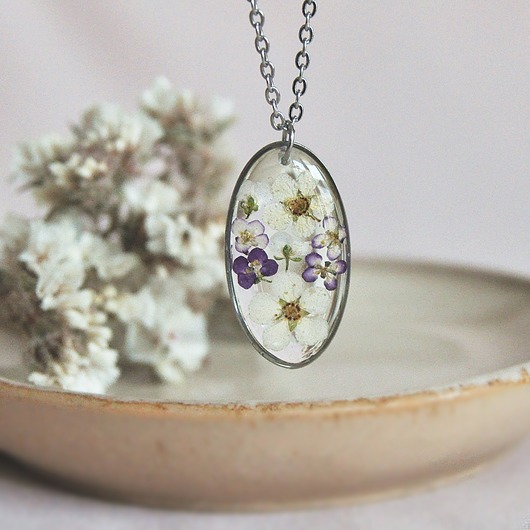 wisiory Naszyjnik z kwiatami