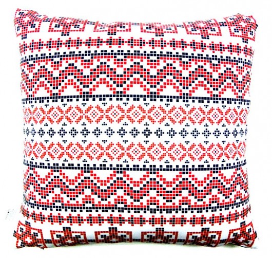 Poduszka inspirowana sztuka ludową Ukrainy Gaul Designs