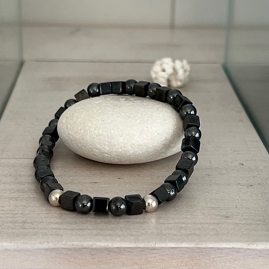 biżuteria męska MĘSKA Bransoletka z naturalnymi kamieniami-  hematyt i srebro na gumce