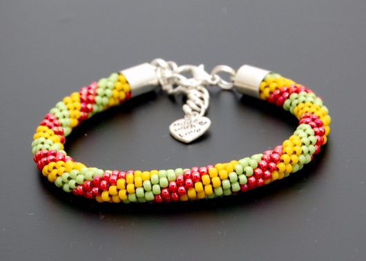 Bransoletka koralikowa rasta MadeByInati
