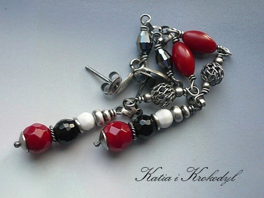 Black red white Katia i krokodyl