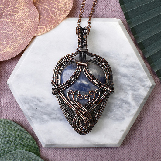 wisiory Miedziany wisiorek wire wrapping z sodalitem #475