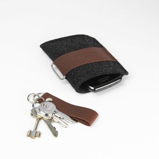 ETUI Z FILCU NA TELEFON 02 purol design