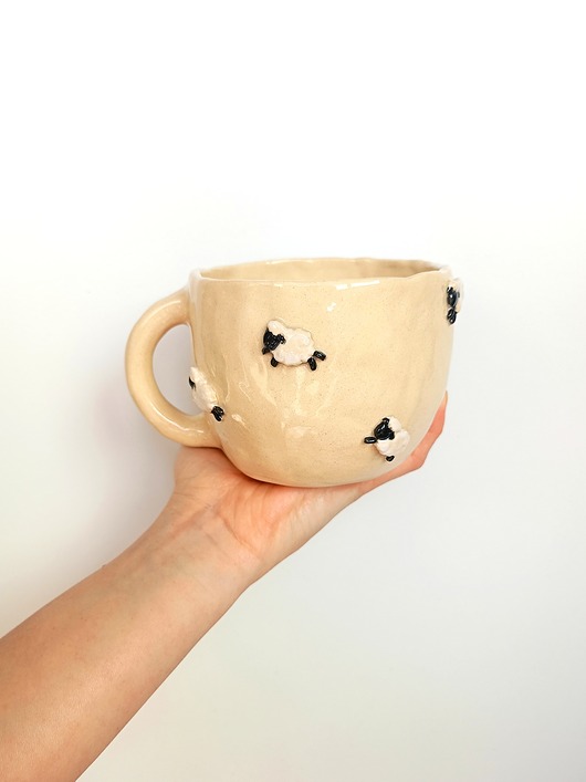kubki Ceramiczny ręcznie robiony kubek w owieczki