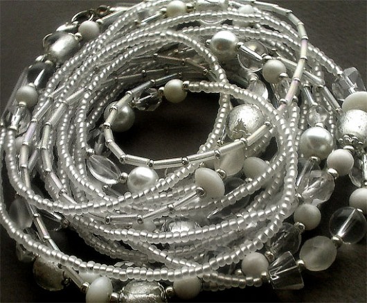 white maghia