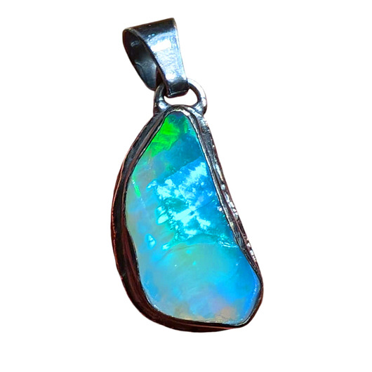 wisiory Aurora borealis- opal w wisiorku
