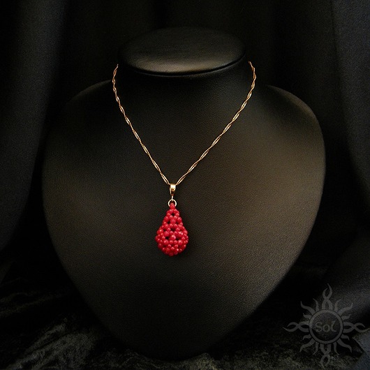 Ażurowa kropla z korala, beading  Sol
