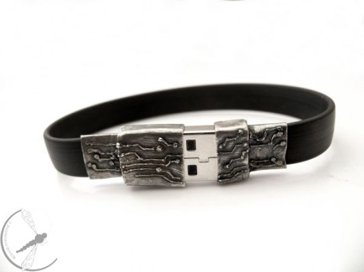 Bransoleta Pendrive, 8 Gb, srebro Rekami Stworzone