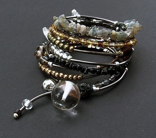 Mixed metals / hand to hand no.4 Buy or Die
