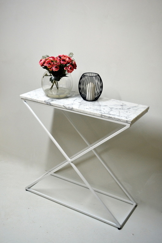 Leila- Konsola z blatem marmurowym, wąska konsola, komoda, toaletka Papierówka Simple form of furniture